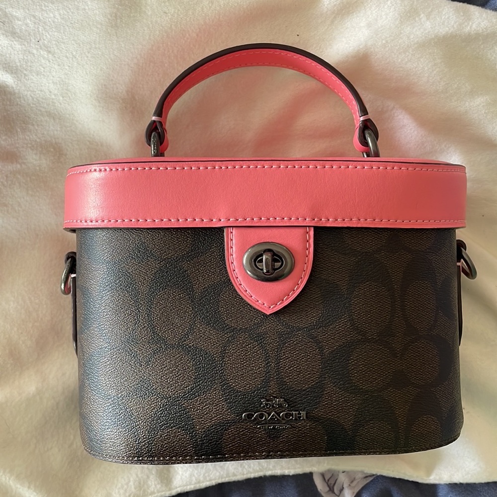 Authentic NBW Excellent Condition Coach pink & brown large C crossbody handbag